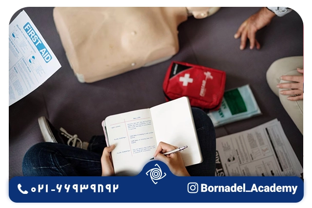 فراخواندن خدمات اورژانسی